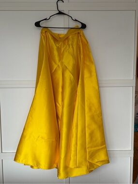 Elegant Wide-Leg Satin Pants in Vibrant Yellow-Limited Edition
